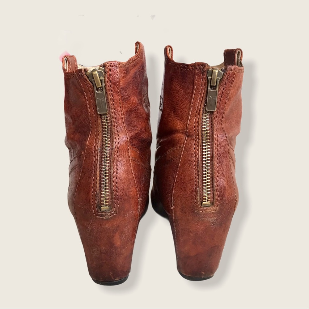 Frye Carson Wedge Cognac Leather Cute Ankle Bootie - Picture 10 of 13